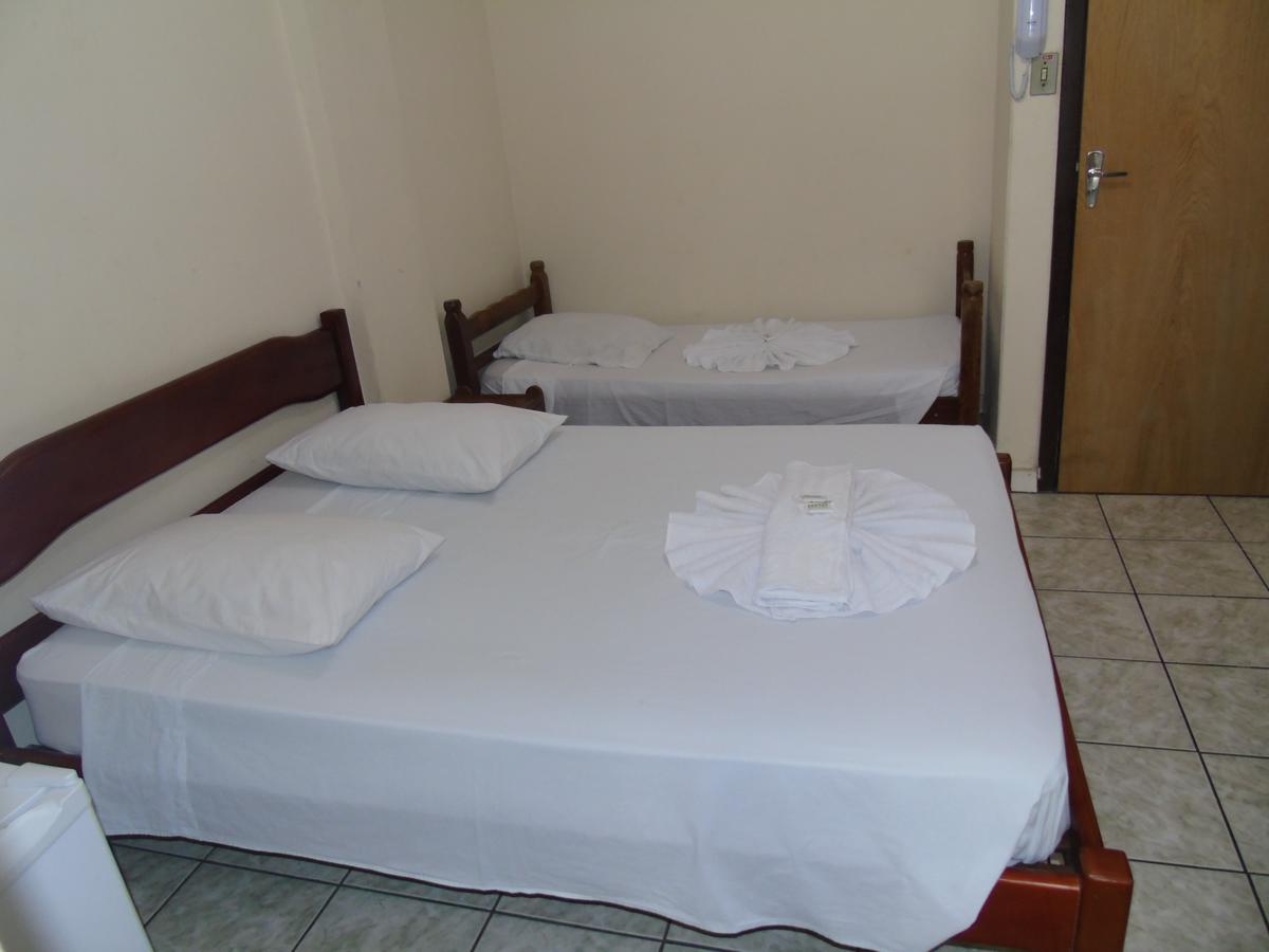 Novo Hotel Douglas Balneário Camboriú Buitenkant foto