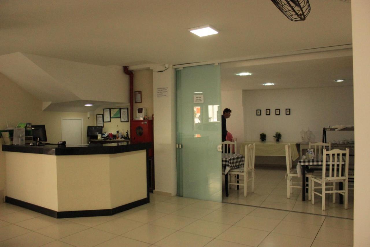 Novo Hotel Douglas Balneário Camboriú Buitenkant foto